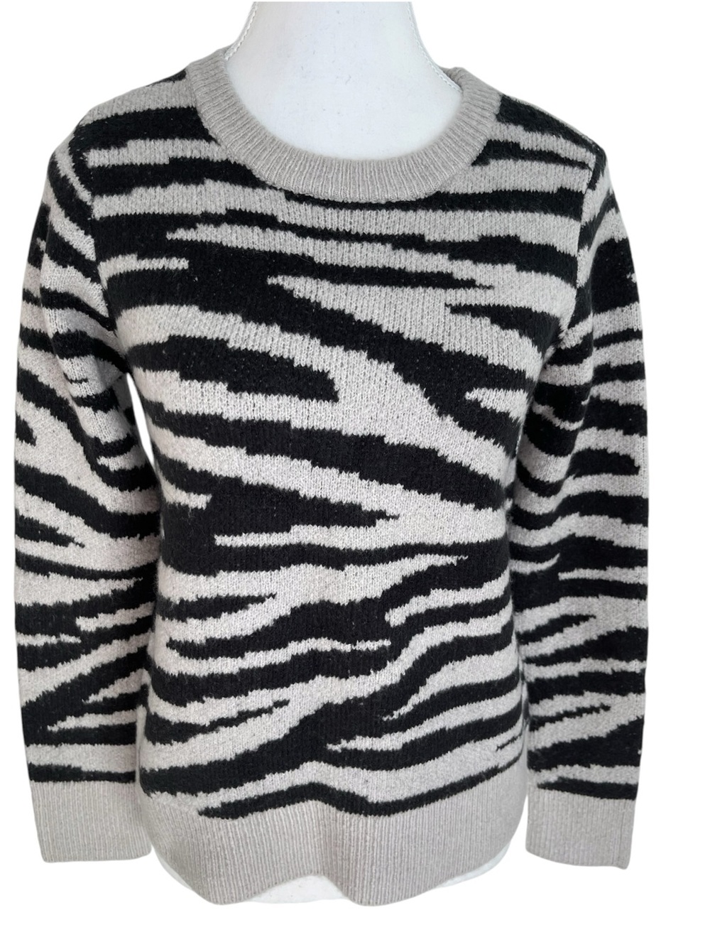 Design History Zebra-Print Crewneck Sweater in Black & Grey Size Small